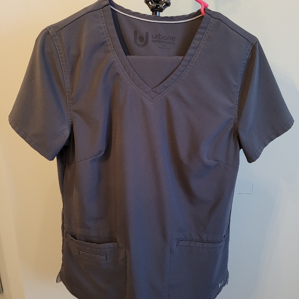 Scrub set